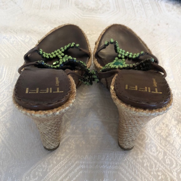 Stunning wedged sandals with jewels - Picture 5 of 5